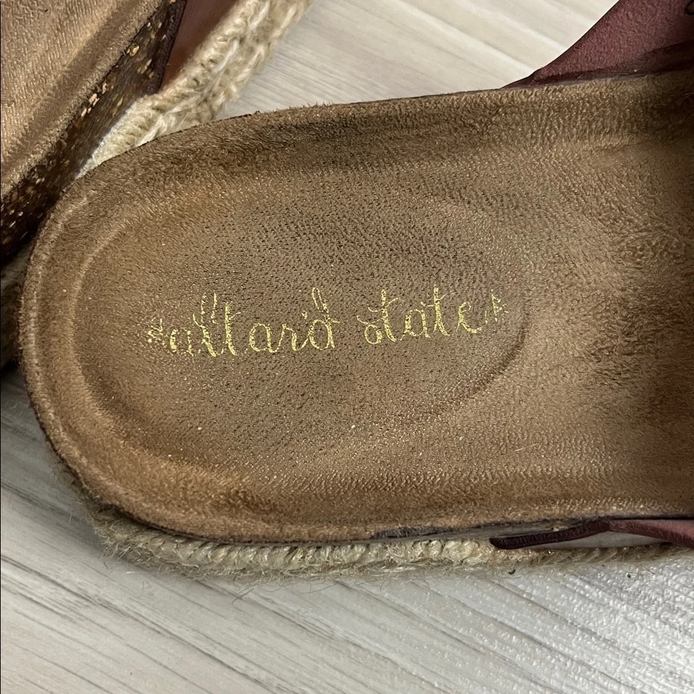 Altar'd state Women's criss cross leather strap wedgy sandals Sz 8 Bohemian Chic